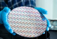 Autonomia tecnologica Europa: il passo essenziale verso il futuro Wafer di chip simbolo dell'autonomia tecnologica Europa
